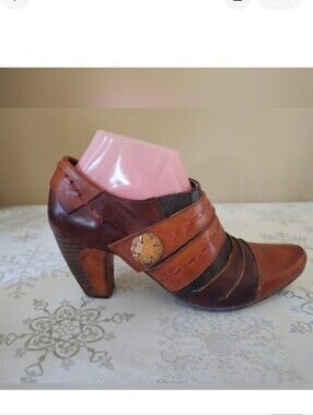 L' Artiste Spring Step Wonderous Heels Leather Western Brown Boho Sz 40